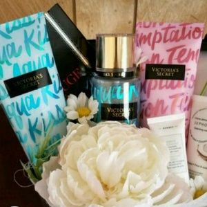 🔴SOLD🔴Victoria's Secret Mother's Day gift basket